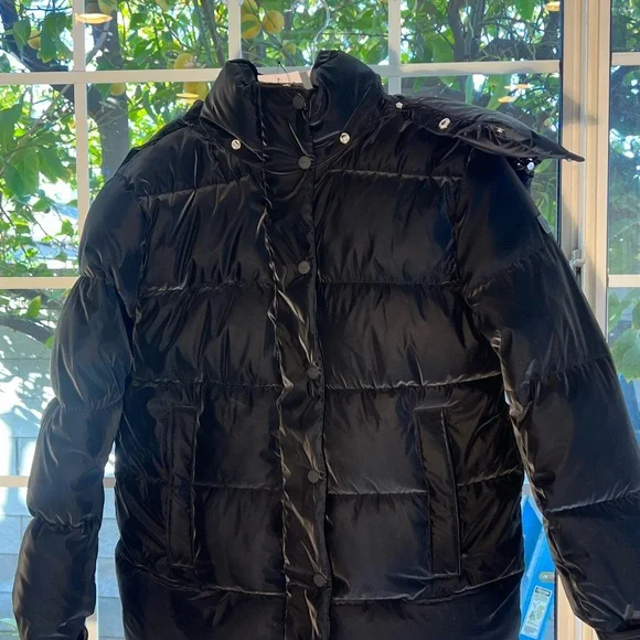 Dkny Women's Black Puffer Jacket - Picture 6 of 7